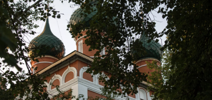 Куда поехать на длинные выходные? В Ярославль — смотреть на храмы и не только