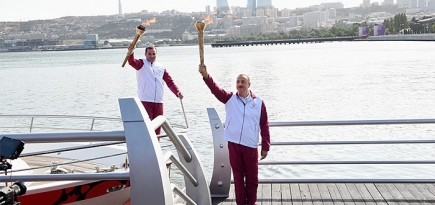 В Баку пронесли факел первых Европейских игр