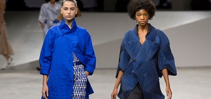 Парижская неделя моды: Issey Miyake, весна-лето 2017