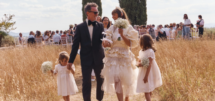 Vivienne Westwood, Loewe и Simone Rocha. Свадебные образы августовских невест и женихов