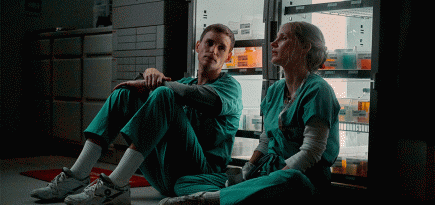 «Фантастические актерские работы». Что пишут о фильме «Добрый медбрат» с Эдди Редмэйном и Джессикой Честейн