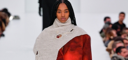 Коллекция Acne Studios осень-зима 2022 поднимает тему ремонта вещей