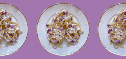 Десерты-цветы и розовые коктейли: что и где пробовать на 8 Марта