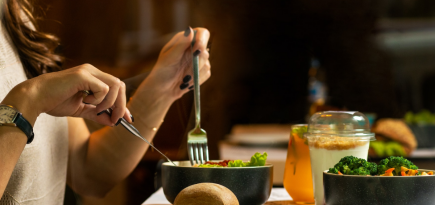 Переедание: как с ним справиться и сформировать правильные привычки