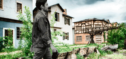 Дворянские усадьбы, озера и марсианские пейзажи — где отдохнуть в окрестностях Москвы