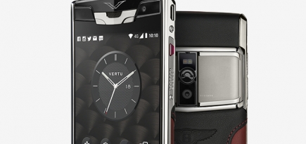 Vertu выпустил смартфон совместно с Bentley