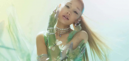 Ариана Гранде выпустила коллаборацию с брендом Swarovski