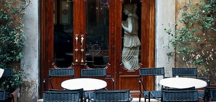 Культовое кафе The Antico Caffe della Pace в Риме закроют
