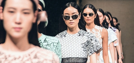 Александр Ванг провел показ Balenciaga в Пекине