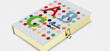 Объект желания: клатч Damien Hirst ABC от Олимпии Ле Тан