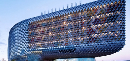 Здание медицинского института SAHMRI в Австралии от Woods Bagot