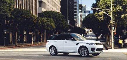 В России уже можно купить обновленный автомобиль Range Rover Sport