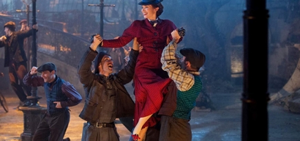 Эмили Блант летает на воздушном змее в официальном трейлере «Мэри Поппинс возвращается»