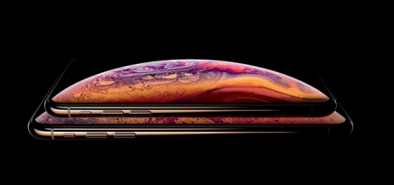 В Сети появился снимок двух моделей iPhone с новым цветом корпуса
