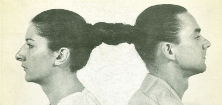 От Марины Абрамович до Pussy Riot: история перформансов XXI века теперь собрана в одной книге