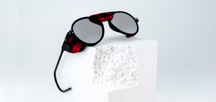 Woolrich выпустил солнечные очки с деталями из шерсти