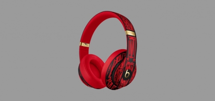 В ЦУМе появилась лимитированная серия наушников Beats Studio3 Wireless