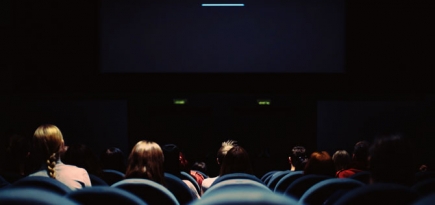 Кинотеатры в Тбилиси приостановили показ фильмов на русском языке