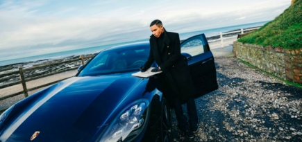 Оливье Рустен представил коллаборацию с Porsche