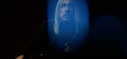 Игги Поп выпустил видео на песню «James Bond»