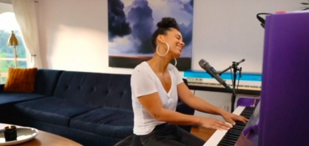 Билли Айлиш, Алиша Киз и другие музыканты приняли участие в благотворительном концерте Fox News