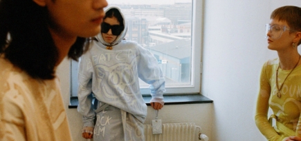 Acne Studios выпустил граффити-коллекцию, вдохновленную Стокгольмом