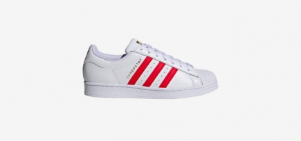 adidas выпустил кроссовки Superstar, посвященные Москве, и путеводитель по городу