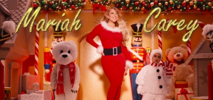 Мэрайя Кэри выпустила новый клип на песню «All I Want for Christmas Is You»