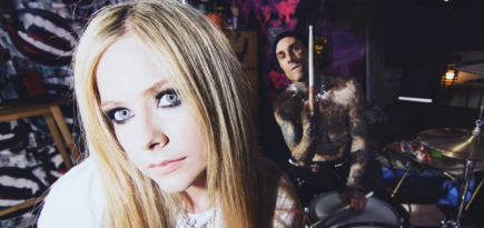 Аврил Лавин выпустила сингл «Bite Me» и клип на него