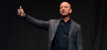 Джефф Безос совершил полет в космос на корабле своей компании Blue Origin