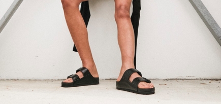 Рик Оуэнс и Birkenstock выпустили коллекцию в стиле фильмов Фрица Ланга и Сесила Б. Демилля