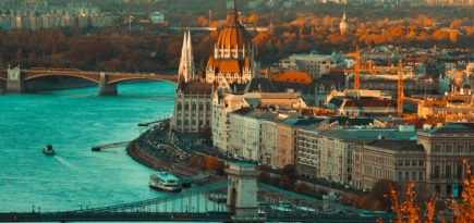 Власти Венгрии разрешили применение российской вакцины «Спутник V»