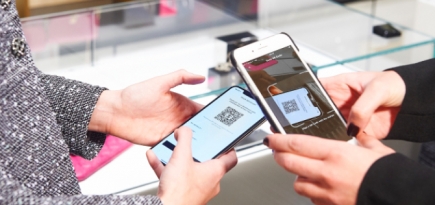 Chanel и Farfetch открыли «бутик будущего» в Париже