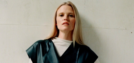 В новой кампании COS снялись художники, спортсмены и активисты