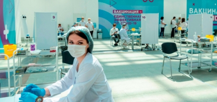 Пункт вакцинации от COVID-19 в ГУМе переехал в Гостиный Двор