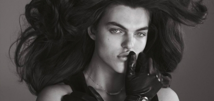 Сын Элизабет Херли примерил корону в съемке для The Perfect Magazine Кэти Гранд