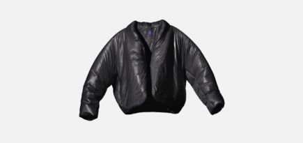 Канье Уэст показал еще один пуховик из коллаборации с Gap