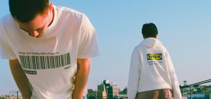 Японский офис IKEA выпустил коллекцию одежды и аксессуаров с логотипами компании