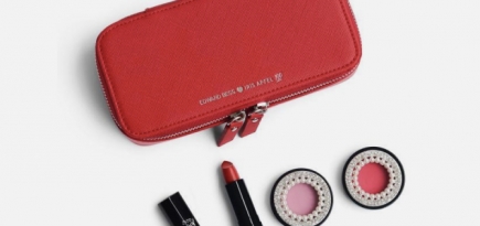 Айрис Апфель отметила свое столетие коллекцией макияжа