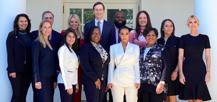 Ким Кардашьян посетила Белый дом вместе с бывшими заключенными