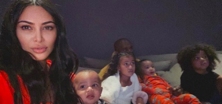 Ким Кардашьян показала семейный снимок из самоизоляции