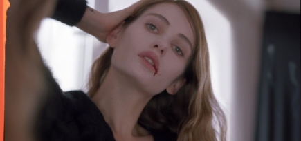 Луна выпустила песню «Кровавый колодец», посвящённую Гоголю