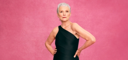 Мэй Маск снялась в кампании бренда купальников Summersalt