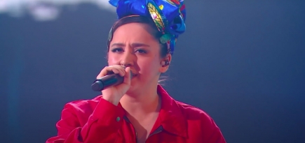 СК попросили проверить песню Манижи «Русская женщина» на противоправные высказывания