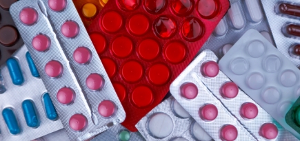 Госдума разрешила аптекам продавать лекарства через интернет