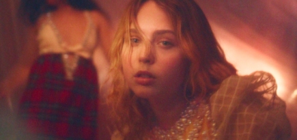 Miu Miu показал кампанию новой предосенней коллекции