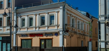 В Москве незаконно реконструировали усадьбу начала XX века — у нее появилась мансарда