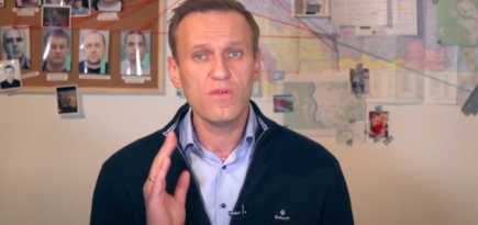 Алексей Навальный пообщался по телефону с одним из своих отравителей