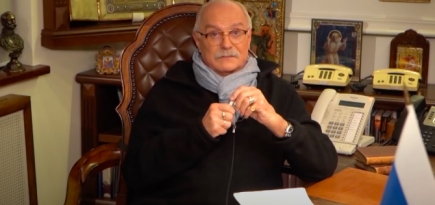 Никита Михалков раскрыл гонорары Александры Бортич, Антона Лапенко и других актеров, поддержавших Алексея Навального