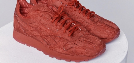 Reebok выпустил кроссовки из переработанных подушек безопасности